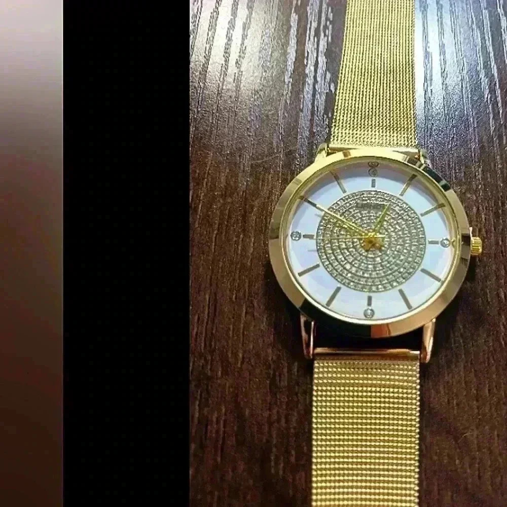Simple rhinestone watch